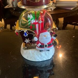 Bath And Body Works 3 Wick Candle Holder! Lights up batteries not included